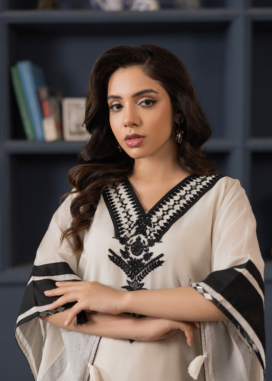 OFFWHITE LAWN KAFTAN ALBN02