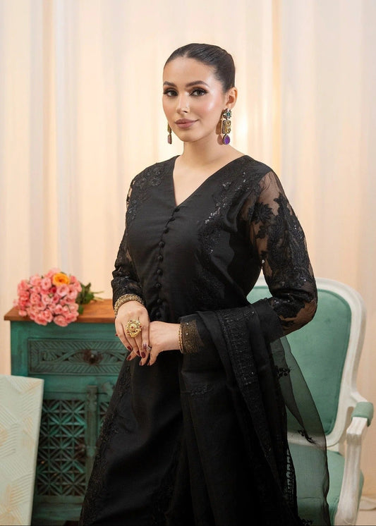 Black rawsilk suit ALL305