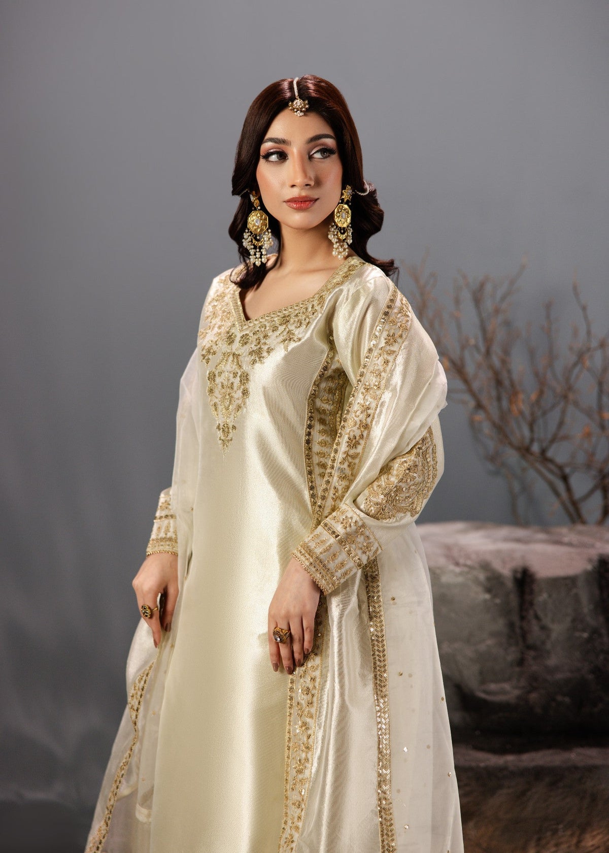 GOLD TISSUE SUIT ALS05