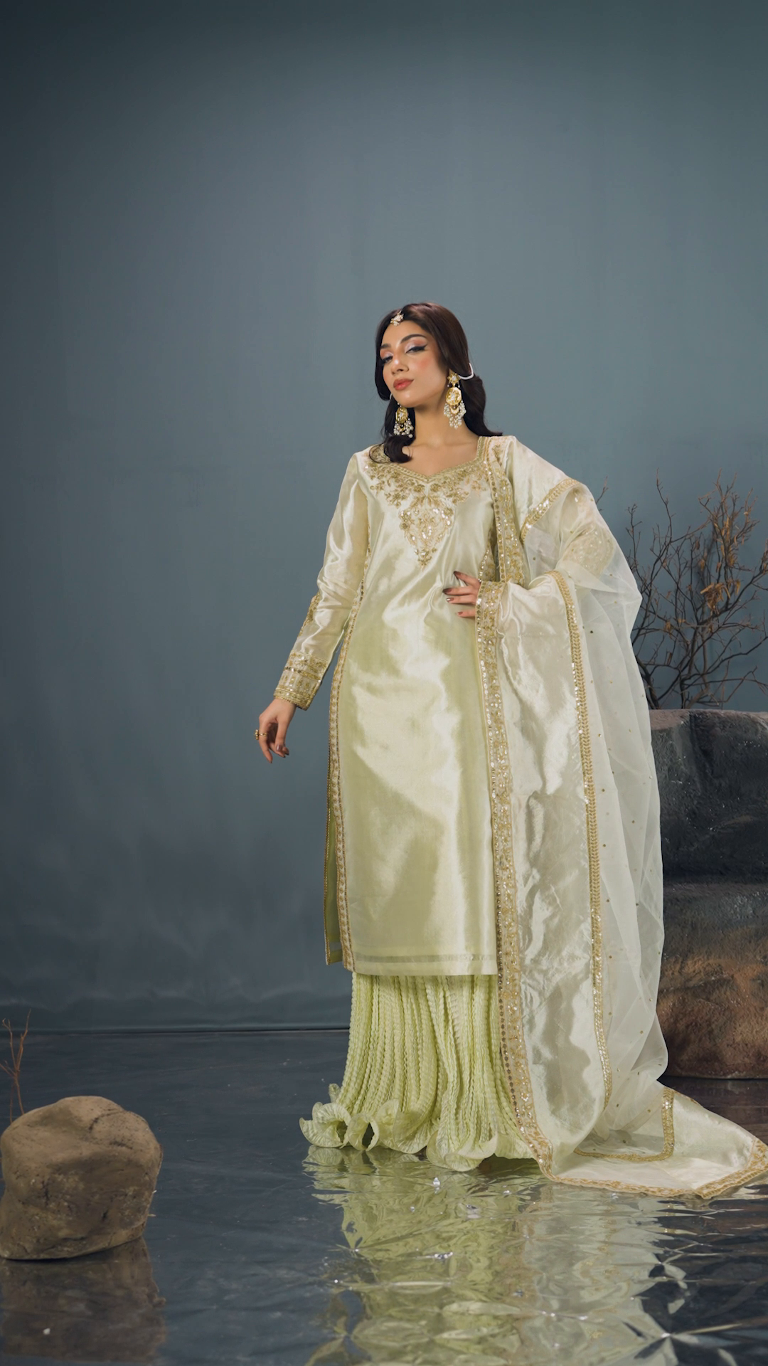 GOLD TISSUE SUIT ALS05