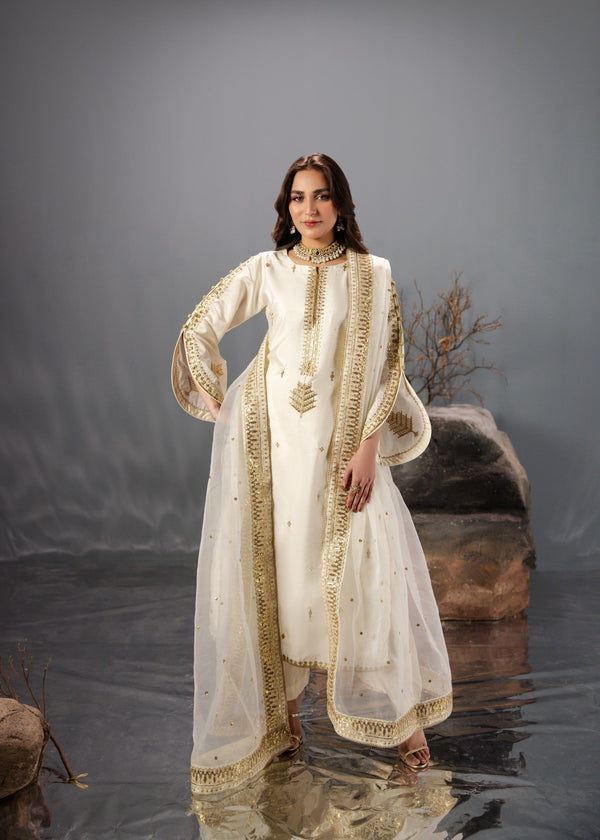 Off white silk suit ALS 77665