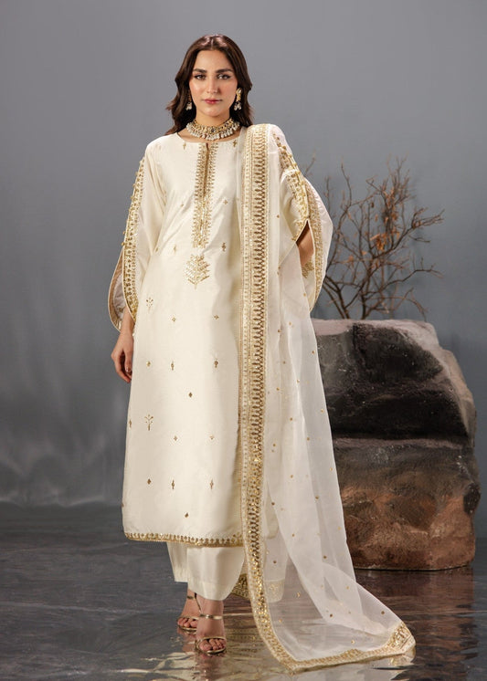 Off white silk suit ALS 77665