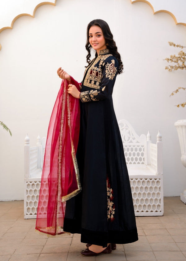BLACK WAISCOAT MAXI ALT023