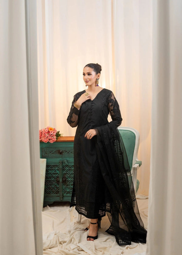 Black rawsilk suit ALL305