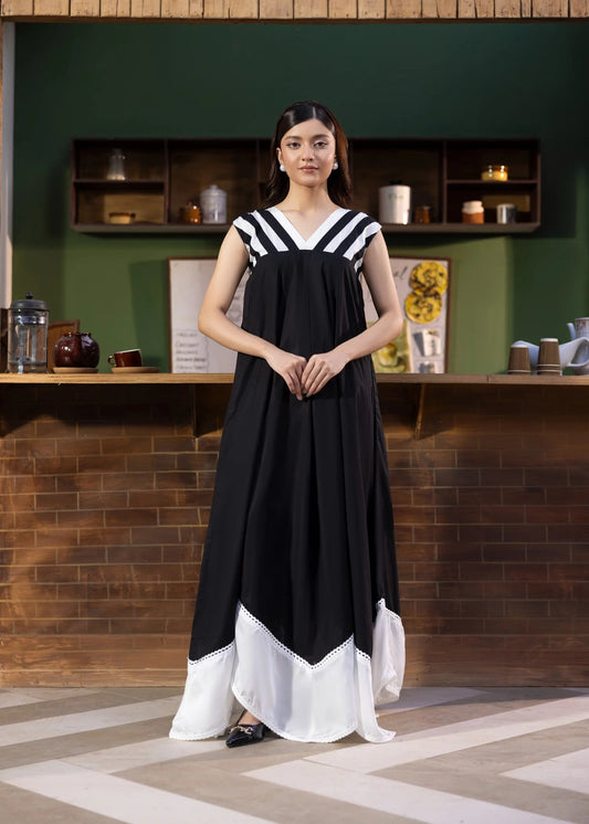 Elegant Black FLARED MAXI ALB125